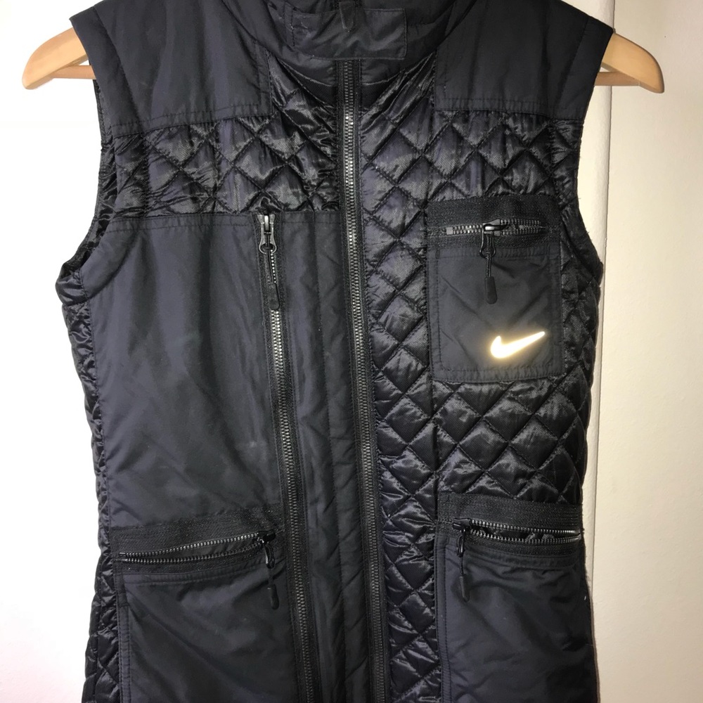 Nike vest